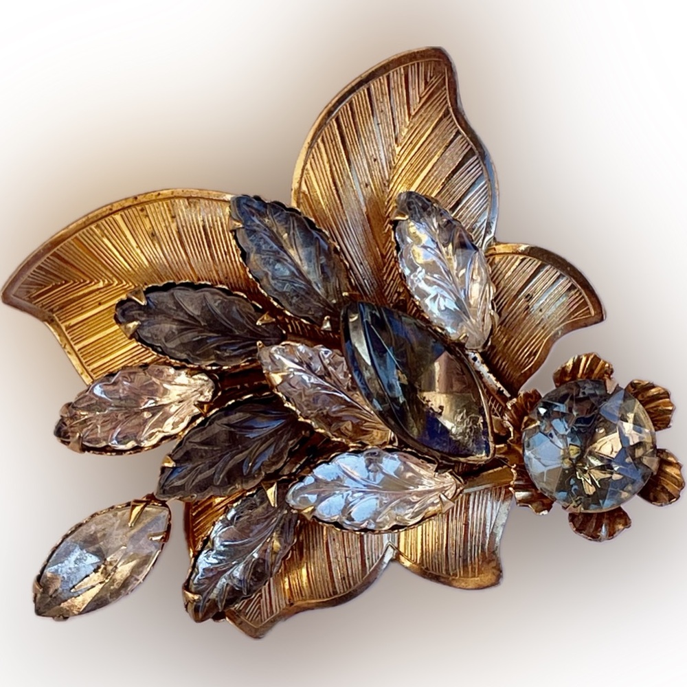 Vintage HOPE CHEST Smoky Grey & Clear Molded Glass Gold Tone Leaves Pin Brooch